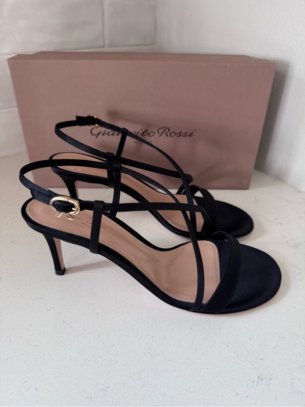 Gianvito Rossi Black Larissa 70 Heels NIB - Picture 6 of 8